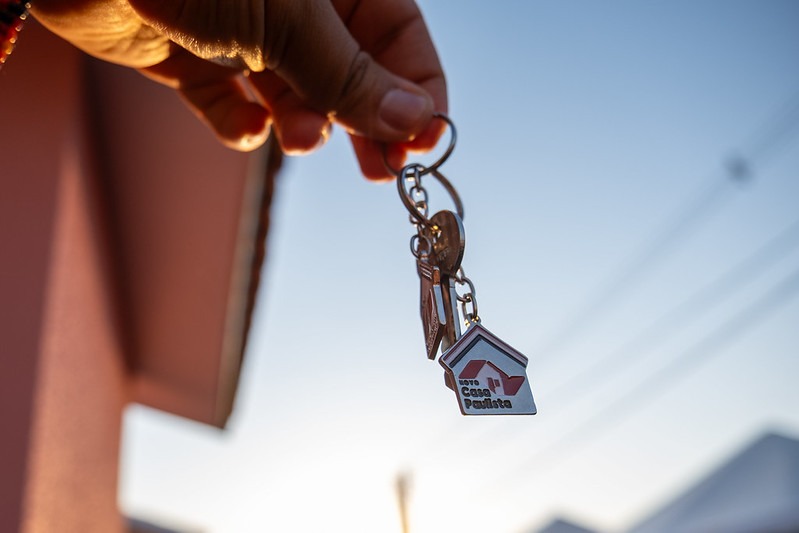 Foto da reportagem Feirão Casa Paulista oferece 51 novas cartas de crédito para famílias comprarem o primeiro imóvel na cidade de Embu das Artes