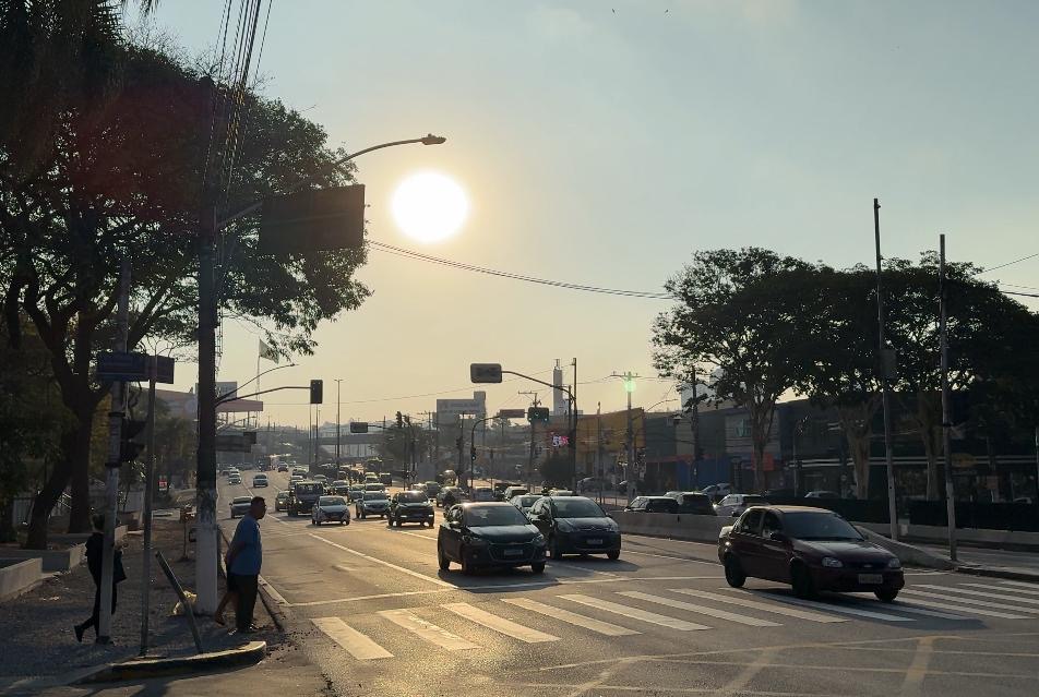 Foto da reportagem Virada do ano terá calor, pancadas de chuva e risco de temporais na região
