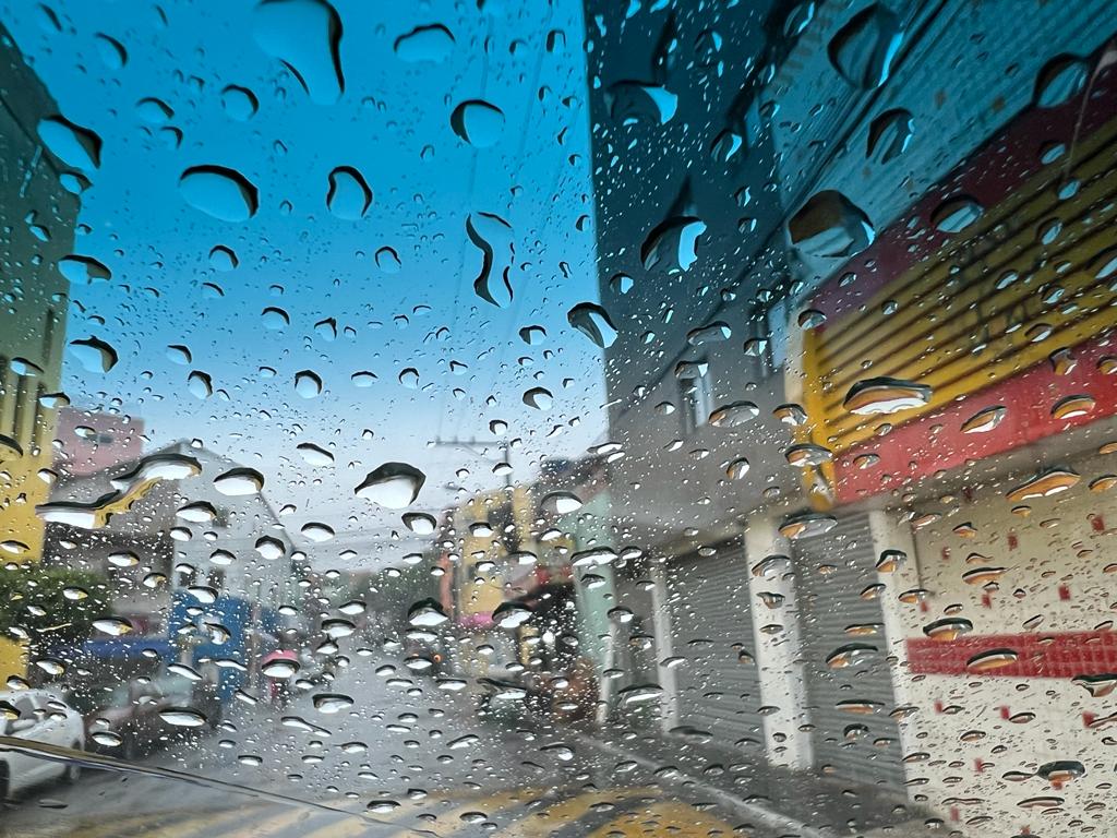 Foto da reportagem Calor e possibilidade de temporais marcam o fim de semana e feriado em Taboão, Embu e Itapecerica