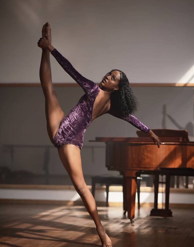 Foto da reportagem Bailarina de Taboão da Serra ganha destaque em Nova York e motiva jovens artistas