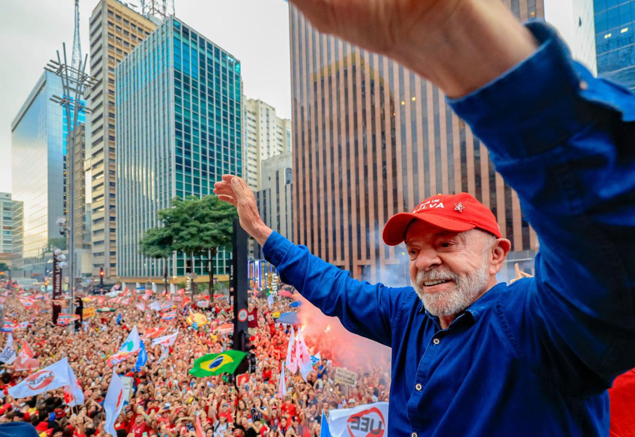 Foto da reportagem Lula vence em Taboão, Embu e Itapecerica com mais de 58% dos votos válidos na região